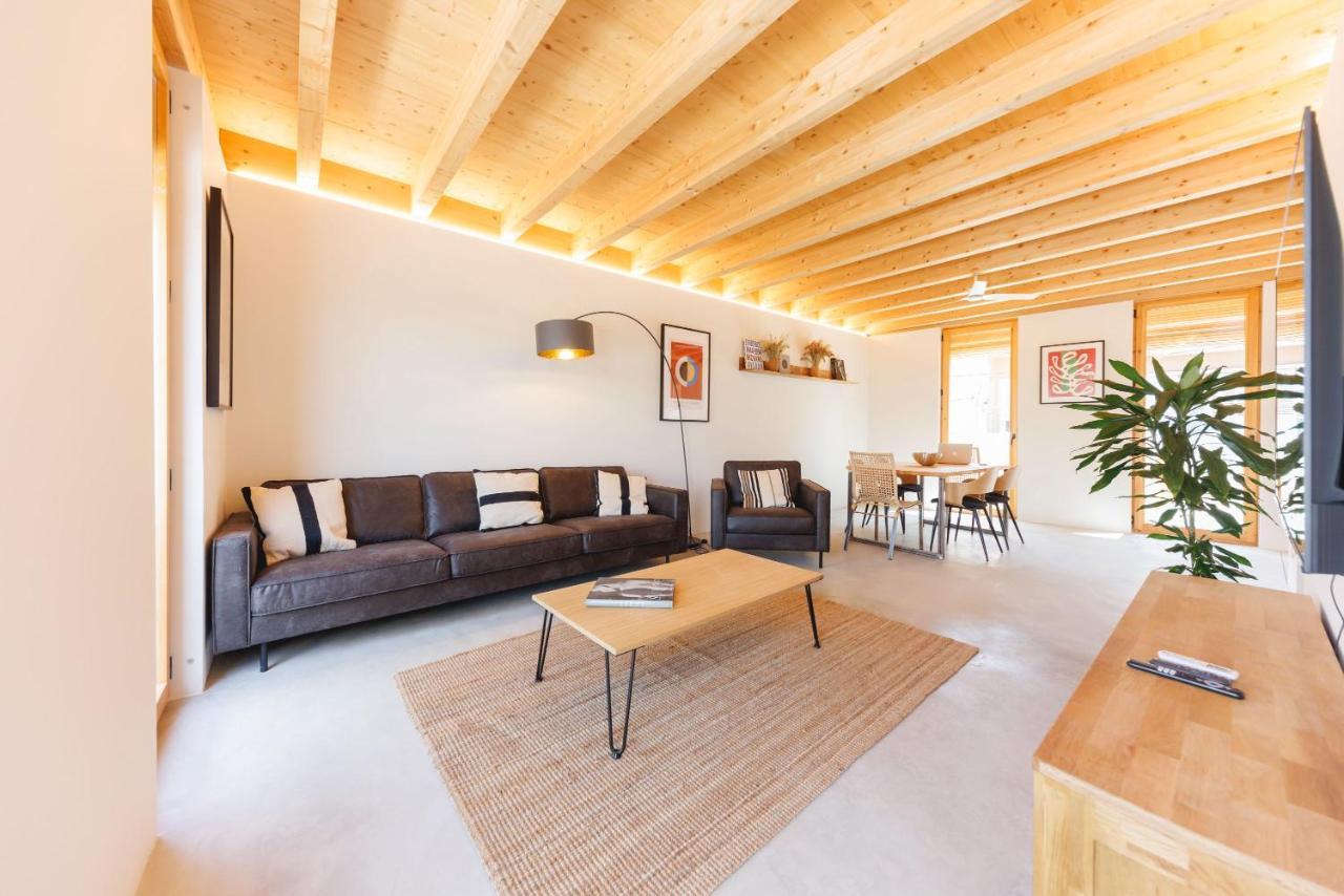 Bravissimo Canigo, Spacious And With Large Terrace Херона Екстериор снимка